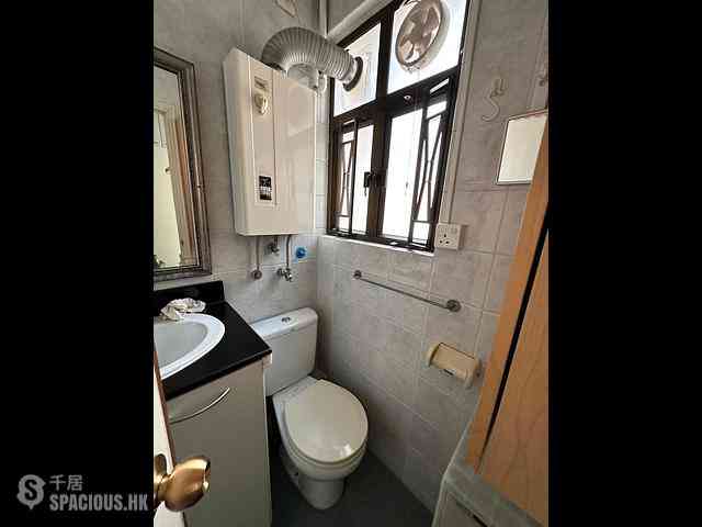Wan Chai - Wing Tak Building Block B 01