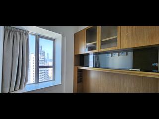 Sai Ying Pun - The Summa Block 1 08