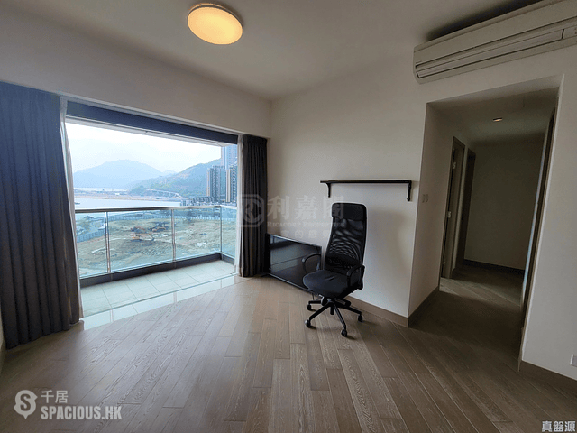 Tseung Kwan O - The Wings Ocean Wings Block 3 01