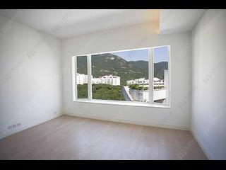 Chung Hom Kok - Magnolia (The Crown Villas) 05