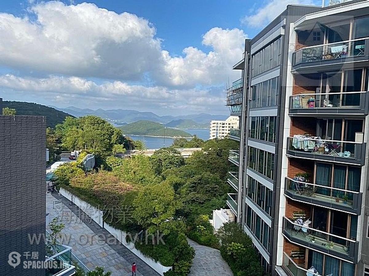 Clear Water Bay - Mount Pavilia 01