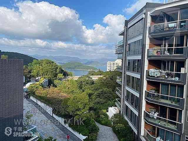 Clear Water Bay - Mount Pavilia 01
