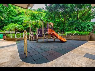 Pok Fu Lam - Villas Sorrento 15