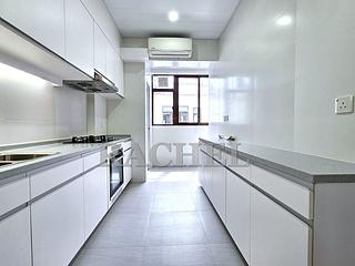 Tai Hang - Green Village Block 8A-8B Wang Fung Terrace 05