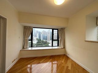 Wan Chai - Phoenix Court Block 2 17