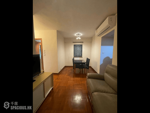 Tseung Kwan O - The Metro City Phase 3 The Metropolis 01