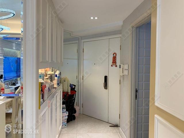 West Kowloon - Sorrento Phase 2 Block 1 06