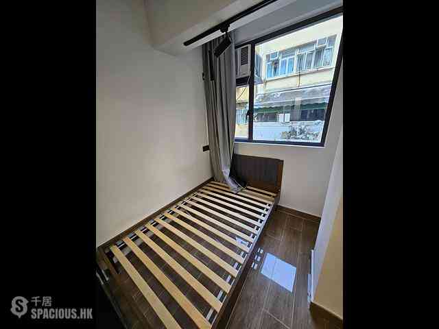 Sai Ying Pun - 23, Sai Yuen Lane 01