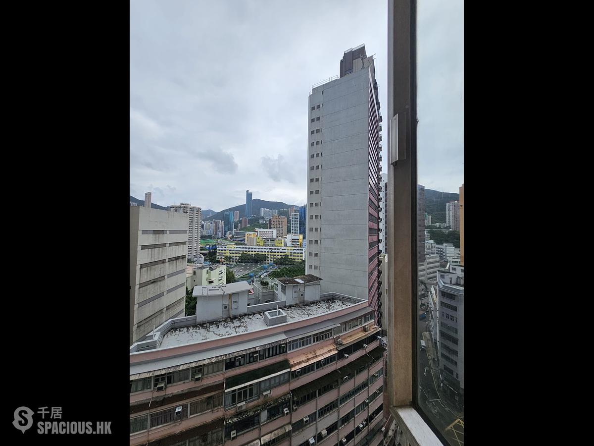 Wan Chai - Yee Hong Building 01