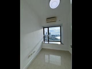 Tung Chung - Caribbean Coast Phase 2 Albany Cove Tower 7 03