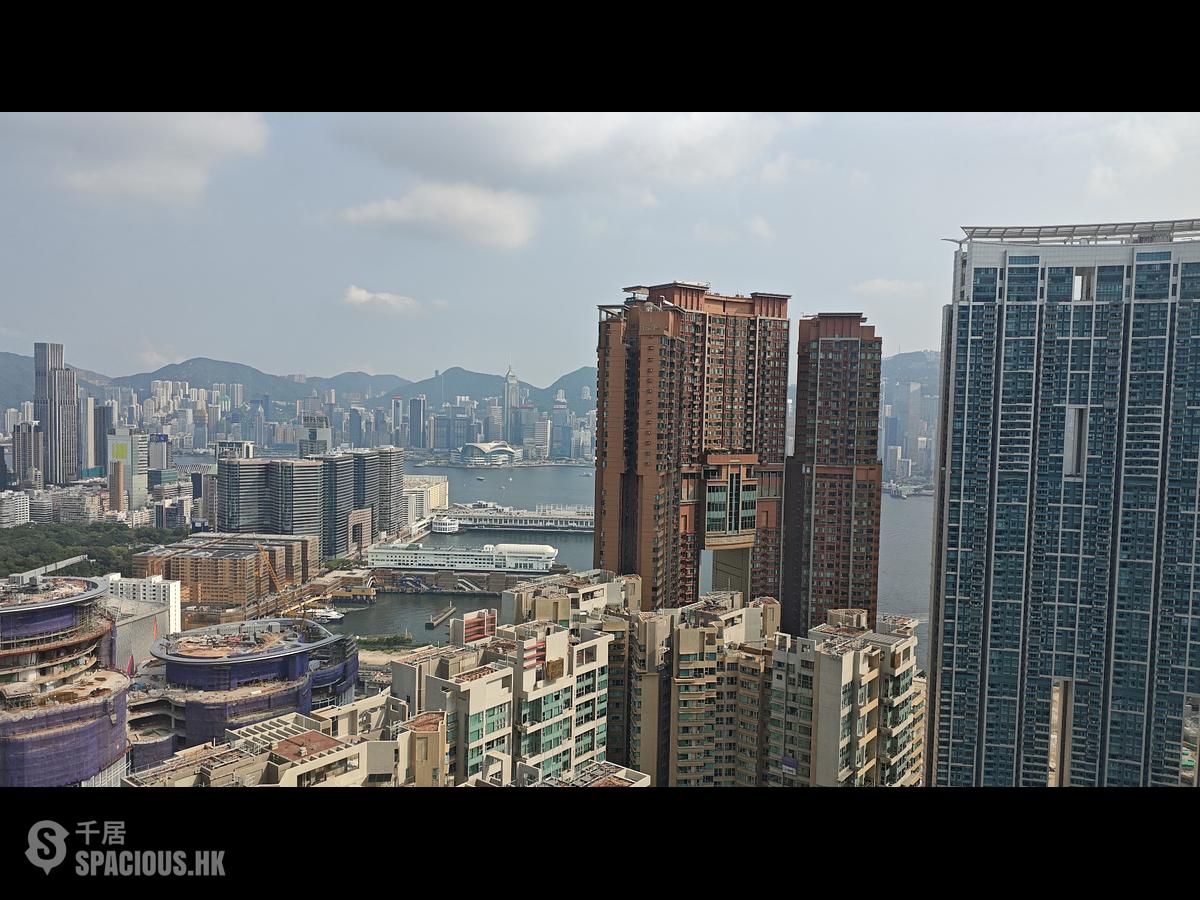 West Kowloon - Sorrento Phase 1 Block 3 01