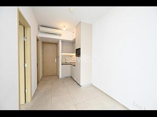 Sai Ying Pun - No.8 Hing Hon Road (Resiglow-Bonham) 04