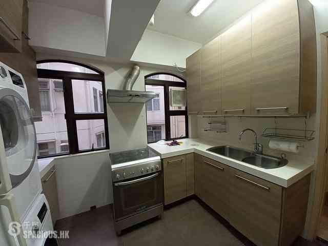 Wan Chai - Fortune Court 01