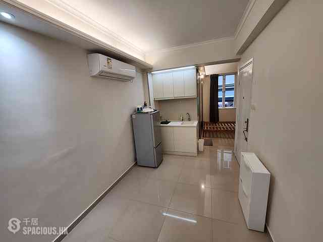Sheung Wan - Tai Shing Building 01