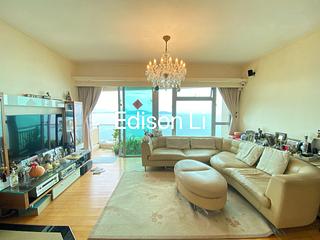 Pok Fu Lam - Villas Sorrento 03