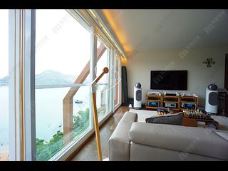 Chung Hom Kok - Cypresswaver Villas 02