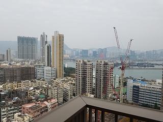 Hung Hom - VIVA 13