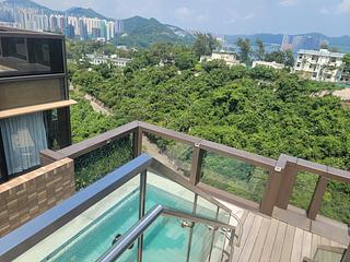 Shau Kei Wan - Island Garden Block 2 05