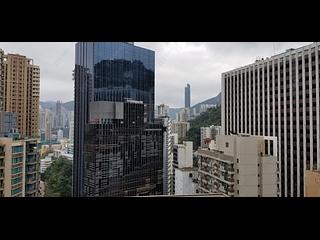 Wan Chai - The Avenue Phase 2 Block 2 04