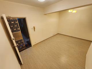 Causeway Bay - Lockhart House Block A 04