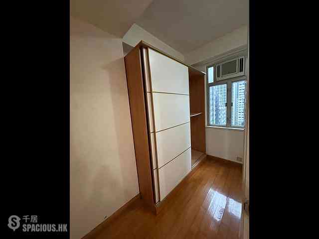 Wan Chai - Vincent Mansion High Block 06