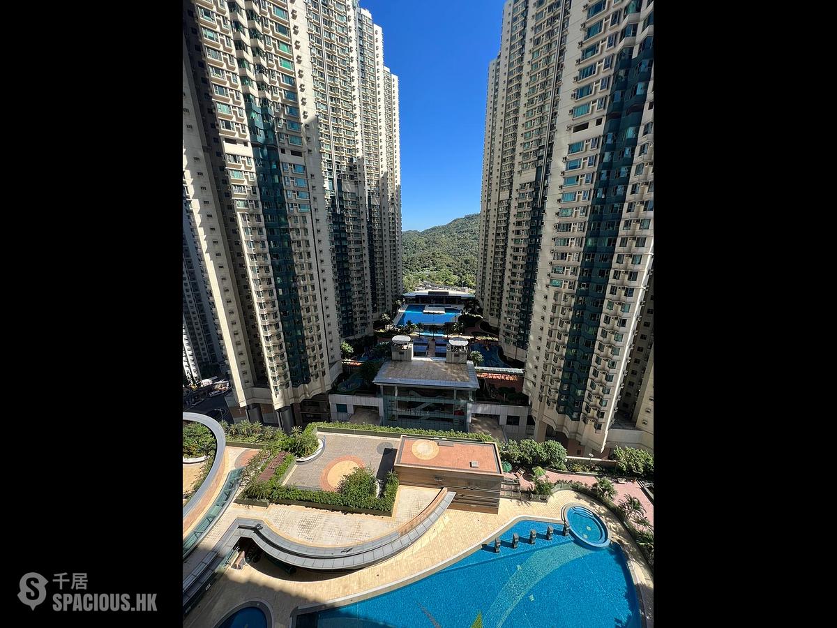 Tseung Kwan O - The Grandiose 01