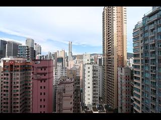 Wan Chai - The Avenue Phase 2 06