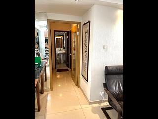 Lai Chi Kok - Mei Foo Sun Chuen Phase 4 Block 81-83, Broadway 04