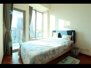 Wan Chai - The Avenue Phase 2 04