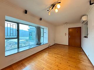 Tung Chung - Seaview Crescent 02