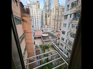 Wan Chai - Kiu Hong Mansion 09