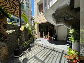 Xinyi - X Alley 11, Lane 127, Yongji Road, Xinyi, Taipei 09