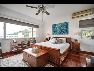 Pok Fu Lam - Scenic Villas 06