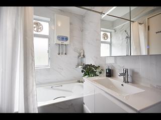 Pok Fu Lam - Scenic Villas 08