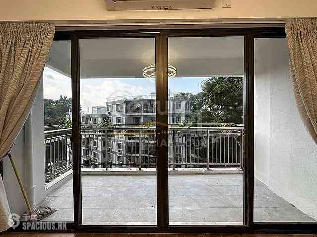 Tai Hang - Swiss Towers Block 4 (Block GH) 01