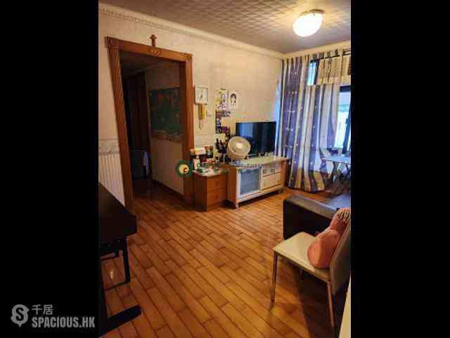 Pok Fu Lam - Chi Fu Fa Yuen Phase 3 Fu Kar Yuen (Block 15） 01