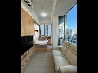 Tai Kok Tsui - L・Living 23 04