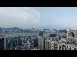 Quarry Bay - The Orchards Block 1 04