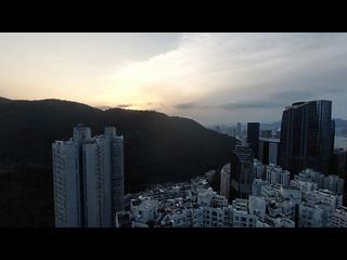 Quarry Bay - The Orchards Block 1 10