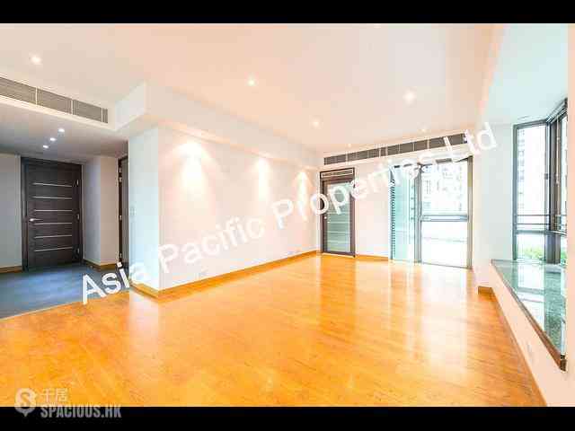 Mid Levels Central - 11, Macdonnell Road 01