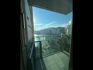 Tsuen Wan - Ocean Pride Phase 3 Block 7 02