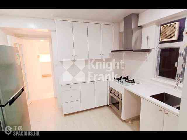 Stubbs Road - Evergreen Villa 04