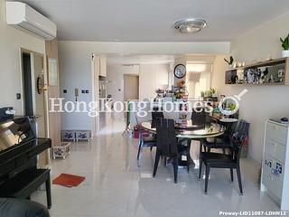 Chung Hom Kok - Hillgrove 04