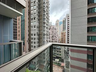 Wan Chai - The Avenue Phase 2 Block 2 06