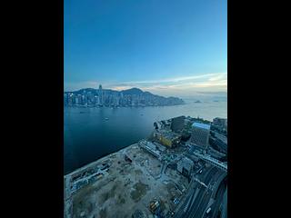 West Kowloon - The Arch 02