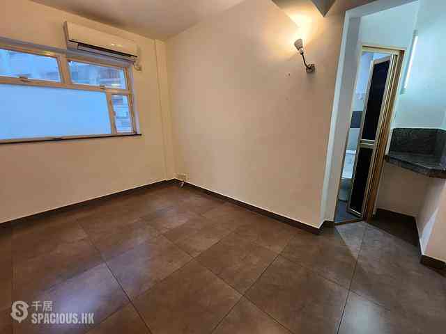 Sheung Wan - 18-20, Hillier Street 01