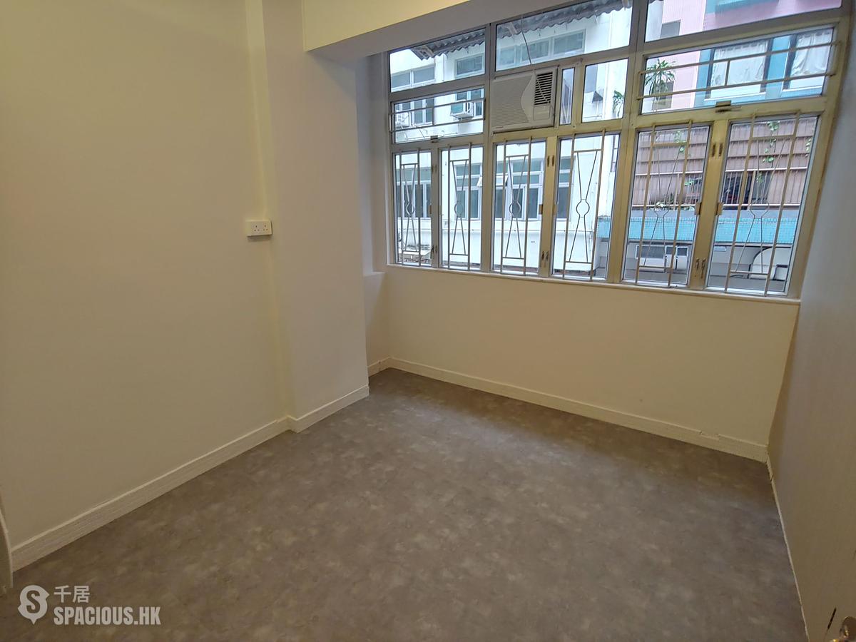 Sai Ying Pun - 27, High Street 01