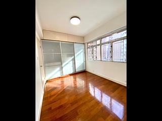 Mid Levels Central - Jing Tai Garden Mansion 09