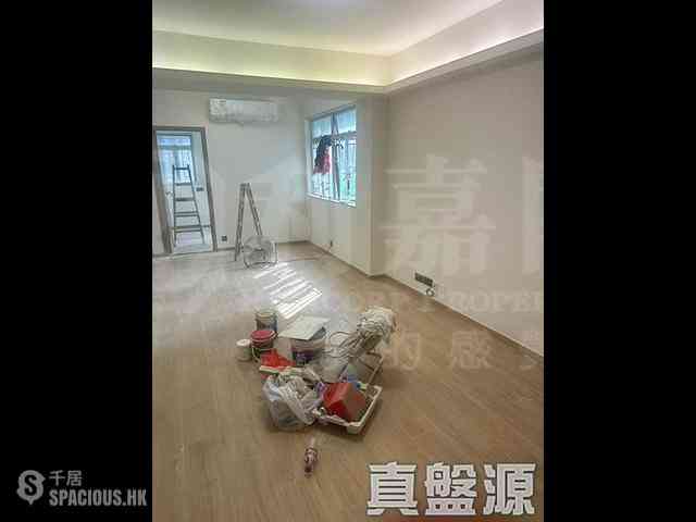 Fortress Hill - Wah Hoi Mansion Block A 01