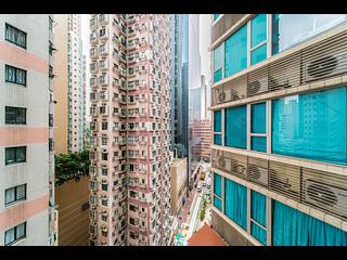 Wan Chai - The Avenue Phase 1 Block 5 11